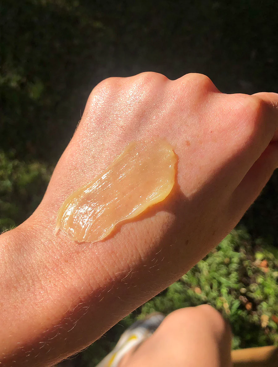 Golden Dry Skin Miracle Salve - 25g - Image 7